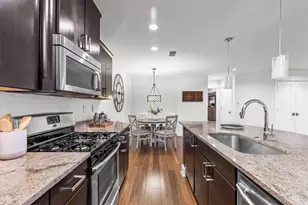 1822 Harcum Wy, Pittsburgh, PA 15203 - Photo 16