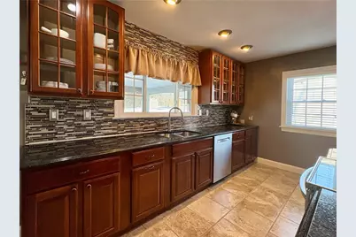 113 Briercliff Dr, Chippewa Township, PA 15010 - Photo 10