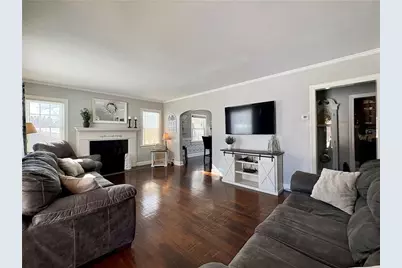 113 Briercliff Dr, Chippewa Township, PA 15010 - Photo 4