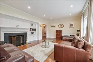 5130 Pembroke Pl, Pittsburgh, PA 15232 - Photo 6