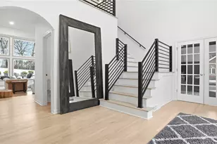 1514 Fox Chase Dr, Pittsburgh, PA 15143 - Photo 4