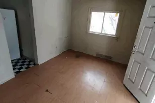 1526 Nobles Ln, Pittsburgh, PA 15210 - Photo 6