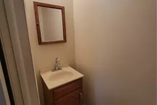 209 Cranbrooke Dr, Findlay Township, PA 15108 - Photo 8