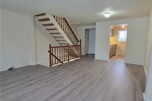 209 Cranbrooke Dr, Findlay Township, PA 15108 - Photo 6