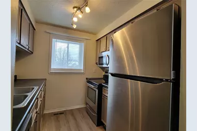 209 Cranbrooke Dr, Findlay Township, PA 15108 - Photo 16