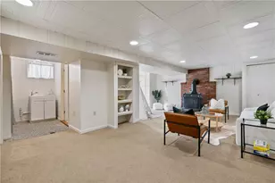 120 Mallard Dr, Kennedy Township, PA 15136 - Photo 14