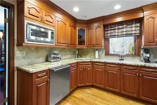 421 Oaklawn Dr, Pittsburgh, PA 15241 - Photo 12