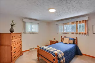 426 Bryan Dr, Findlay Township, PA 15108 - Photo 28