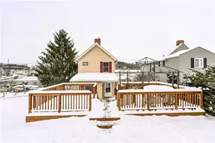 800 N 4th St, Jeannette, PA 15644 - Photo 8