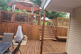 800 N 4th St, Jeannette, PA 15644 - Photo 16