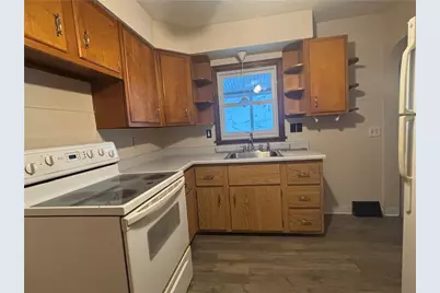 121 Panorama Dr, South Strabane, PA 15301 - Photo 4