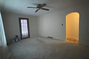 121 Panorama Dr, South Strabane, PA 15301 - Photo 2