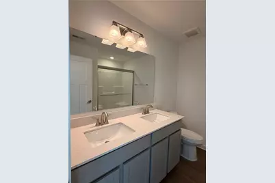 2002 Canterbury Dr #212D, Imperial, PA 15126 - Photo 12