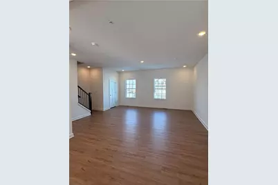 2002 Canterbury Dr #212D, Imperial, PA 15126 - Photo 6