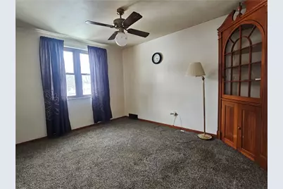 119 Springhouse Dr, Center Township, PA 16001 - Photo 10