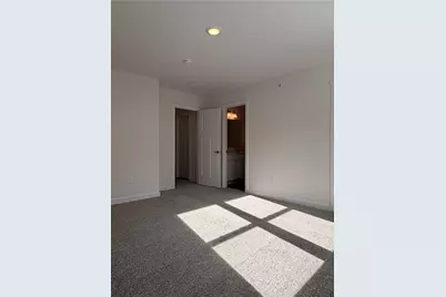 2004 Canterbury Dr #212C, Imperial, PA 15126 - Photo 10