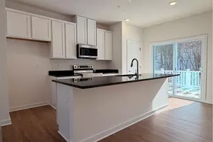 2004 Canterbury Dr, Imperial, PA 15126 - Photo 4