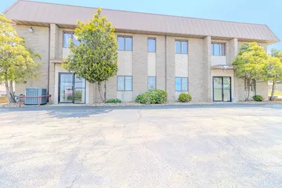 1027 W Main St, Mount Pleasant Township, PA 15666 - Photo 4