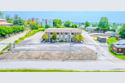 1027 W Main St, Mount Pleasant Township, PA 15666 - Photo 4