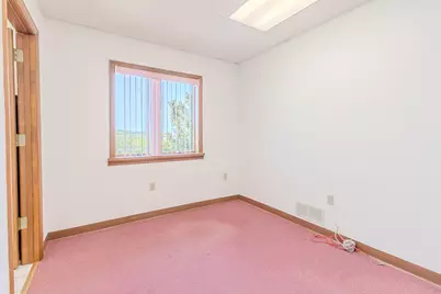 1027 W Main St, Mount Pleasant Township, PA 15666 - Photo 24