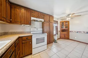 823 Arbor Ln, Mount Pleasant Township, PA 15666 - Photo 4