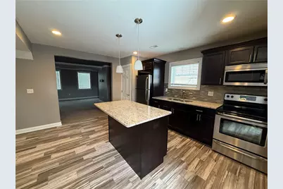 1312 Market St #1, Bridgewater, PA 15009 - Photo 2