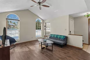 141 Cambridge Dr, Springdale Township, PA 15049 - Photo 4