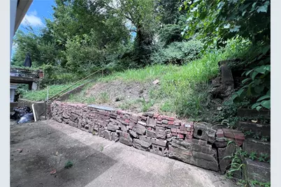 333 Lawn St, Pittsburgh, PA 15213 - Photo 18