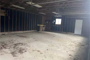 128 Hamilton Ln, New Beaver Boro, PA 16141 - Photo 24