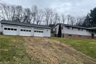 128 Hamilton Ln, New Beaver Boro, PA 16141 - Photo 4