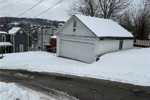 205 East High St, Franklin Township, PA 15370 - Photo 4