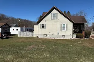 1738/1740 Hancock Ave, Washington Township, PA 15613 - Photo 2