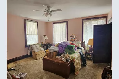 802 Harrison Ave, Jeannette, PA 15644 - Photo 12