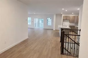 2713 Marra Dr, Hampton, PA 15044 - Photo 2