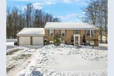 130 Neshannock Trails Dr, Neshannock Township, PA 16105 - Photo 2