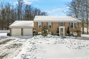 130 Neshannock Trails Dr, Neshannock Township, PA 16105 - Photo 2