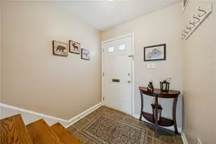 117 Community Ct, Pittsburgh, PA 15205 - Photo 2