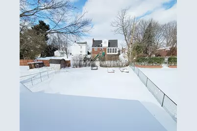 805 Laura Ave, West Mifflin, PA 15122 - Photo 36