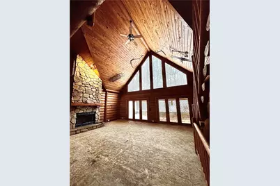 425 Pine Tract Rd, Center Township, PA 16061 - Photo 8