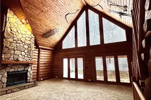 425 Pine Tract Rd, Center Township, PA 16061 - Photo 8