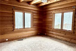 425 Pine Tract Rd, Center Township, PA 16061 - Photo 18