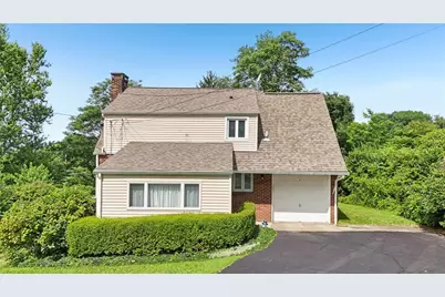 675 Meadow Ln, Rochester, PA 15074 - Photo 2