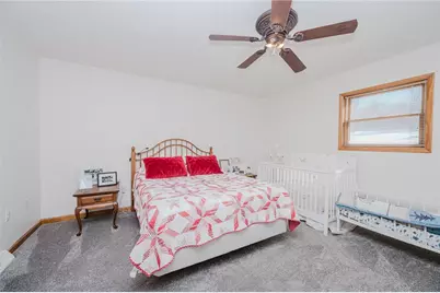 306 Pleasant View Dr, East Franklin Township, PA 16201 - Photo 8