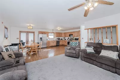 306 Pleasant View Dr, East Franklin Township, PA 16201 - Photo 22