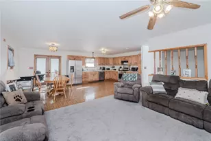 306 Pleasant View Dr, East Franklin Township, PA 16201 - Photo 22