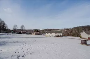 306 Pleasant View Dr, East Franklin Township, PA 16201 - Photo 28