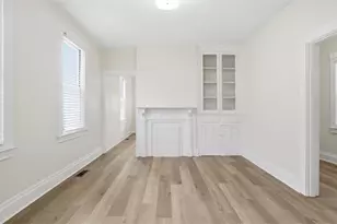 115 Locust St, Scott Township, PA 15106 - Photo 8