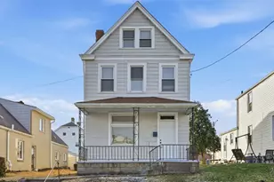 115 Locust St, Scott Township, PA 15106 - Photo 2