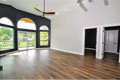 2040 Constitution Blvd, Elizabeth Twp/Boro, PA 15135 - Photo 26