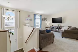 511 Cresthaven Dr, Pittsburgh, PA 15239 - Photo 6